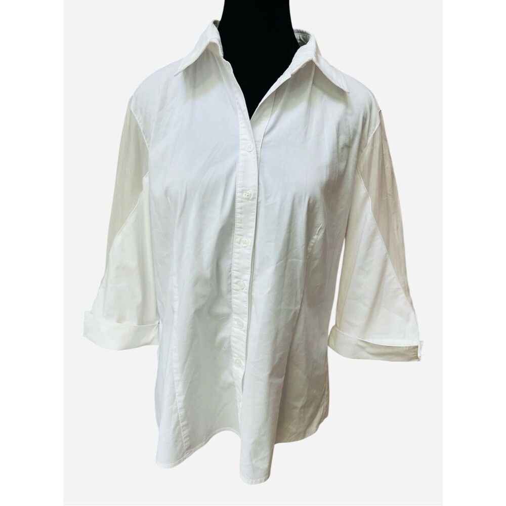 FINLEY Button Up Collared Blouse Medium Silk Sleeve 3/4 Sleeve Quiet Luxury